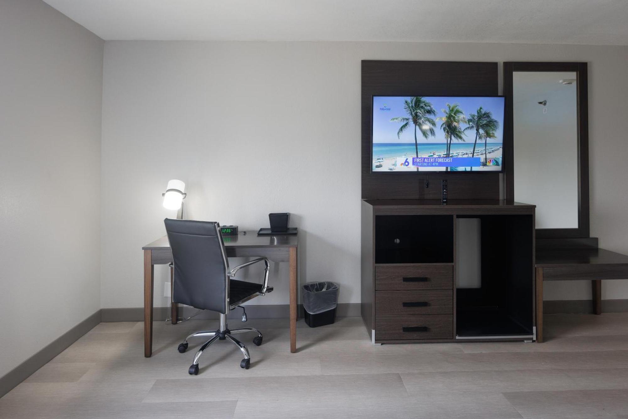 B&B Hotel Miami Airport Miami Springs Bagian luar foto