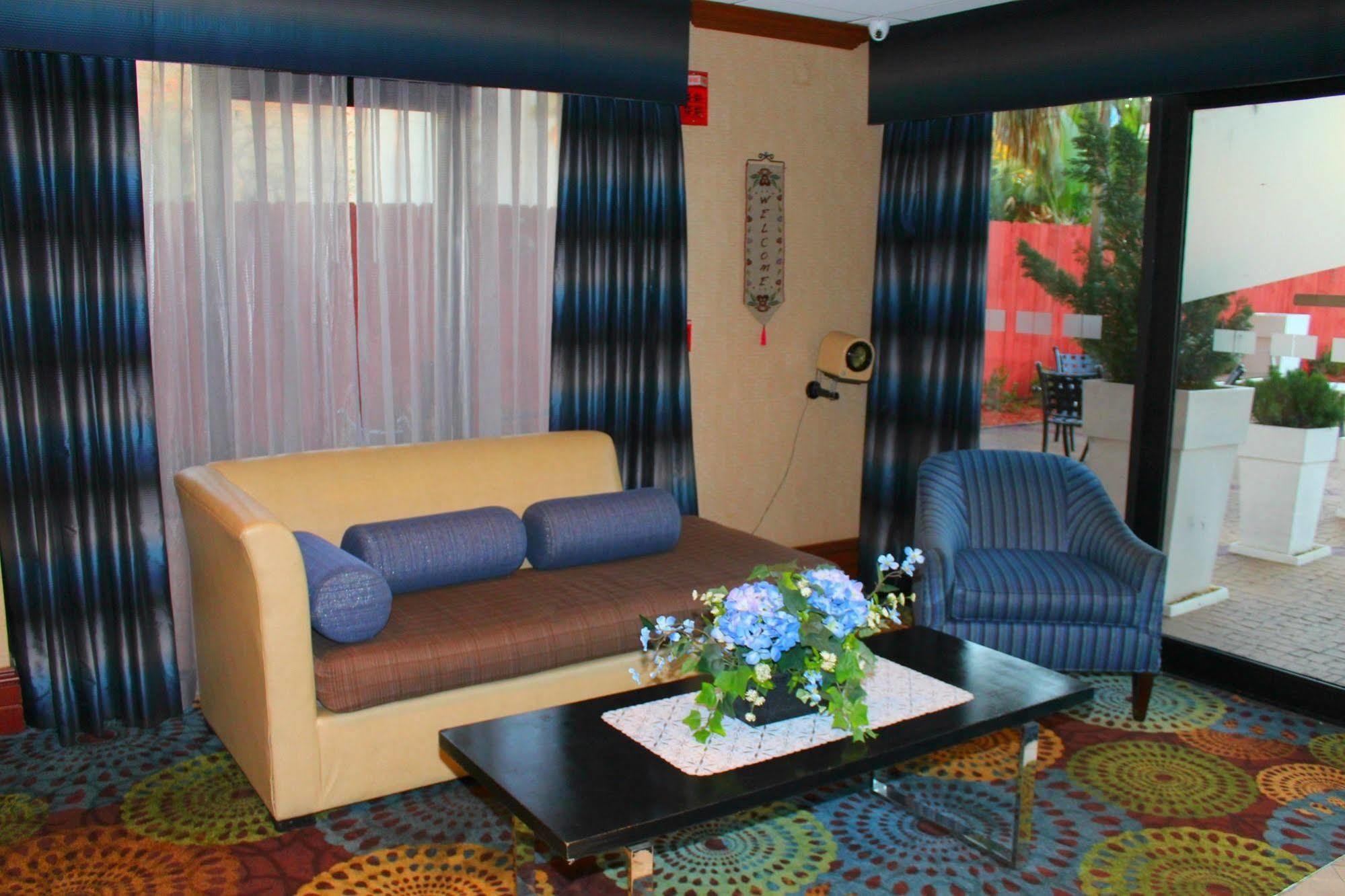 B&B Hotel Miami Airport Miami Springs Bagian luar foto
